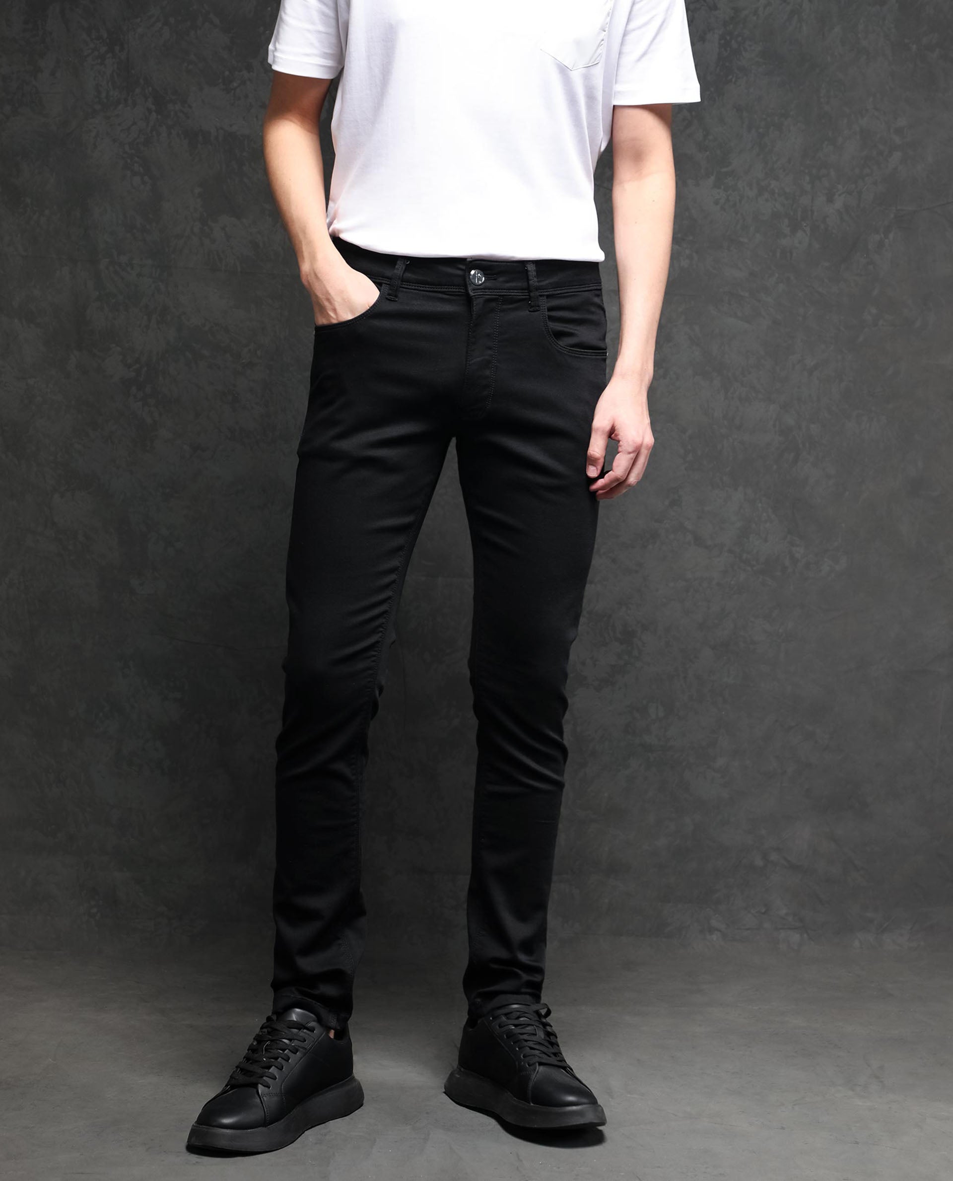 Rare Rabbit Men's Satinx S Black Rinse Wash Mid-Rise Slim Fit Jeans