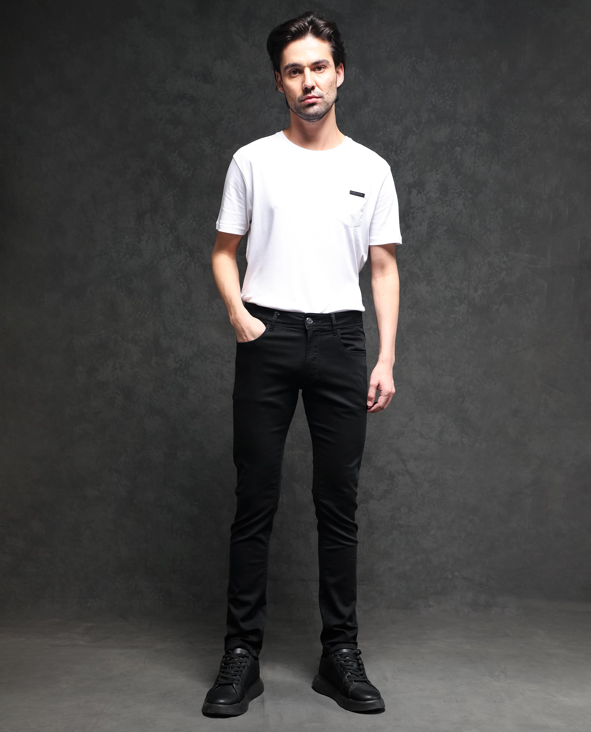 Rare Rabbit Men's Satinx S Black Rinse Wash Mid-Rise Slim Fit Jeans