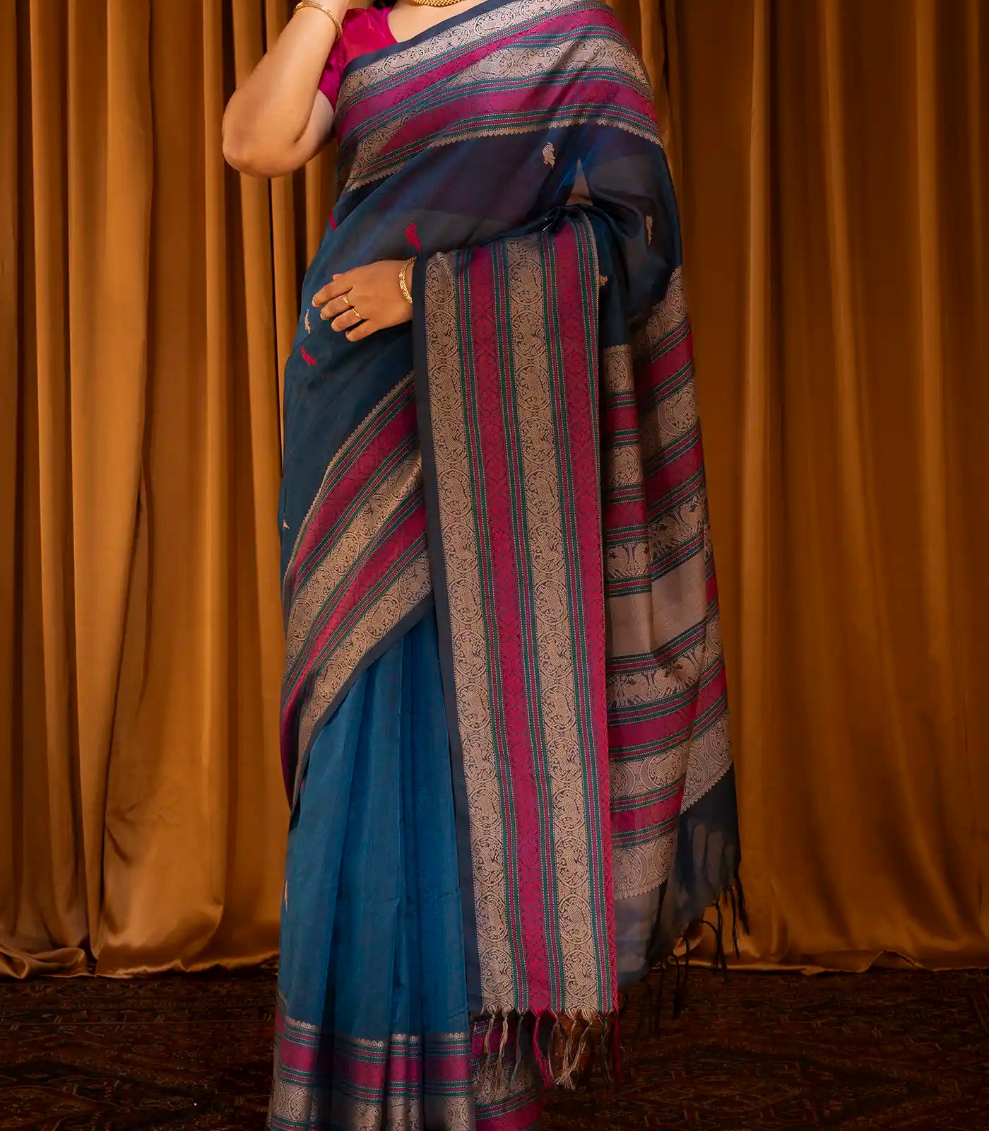 Navy Blue Handloom Silk Cotton Saree With Parrot Buttas-Navy Blue