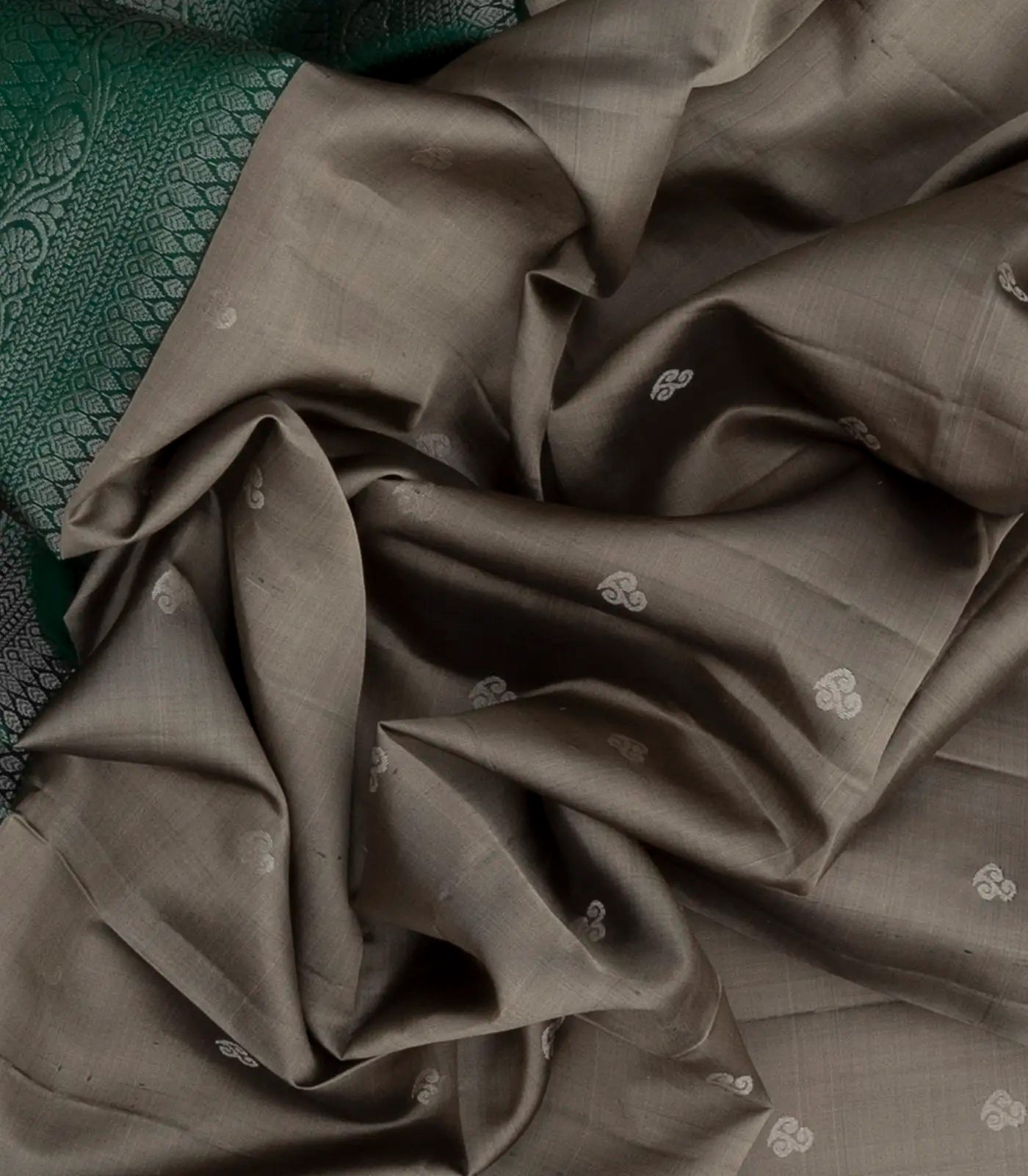 Grey Handloom Soft Silk Saree With Floral Motifs & Green Border-Grey