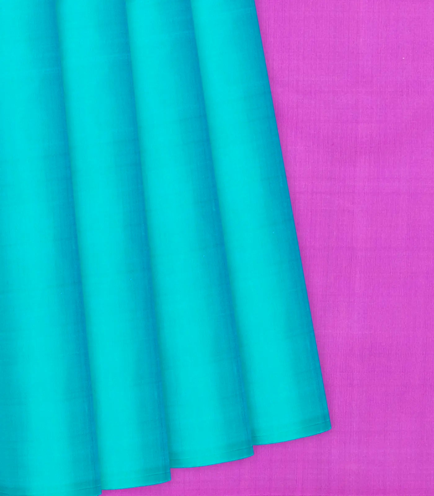 Turquoise Handloom Soft Silk Saree With Contrast Pallu-Turquoise
