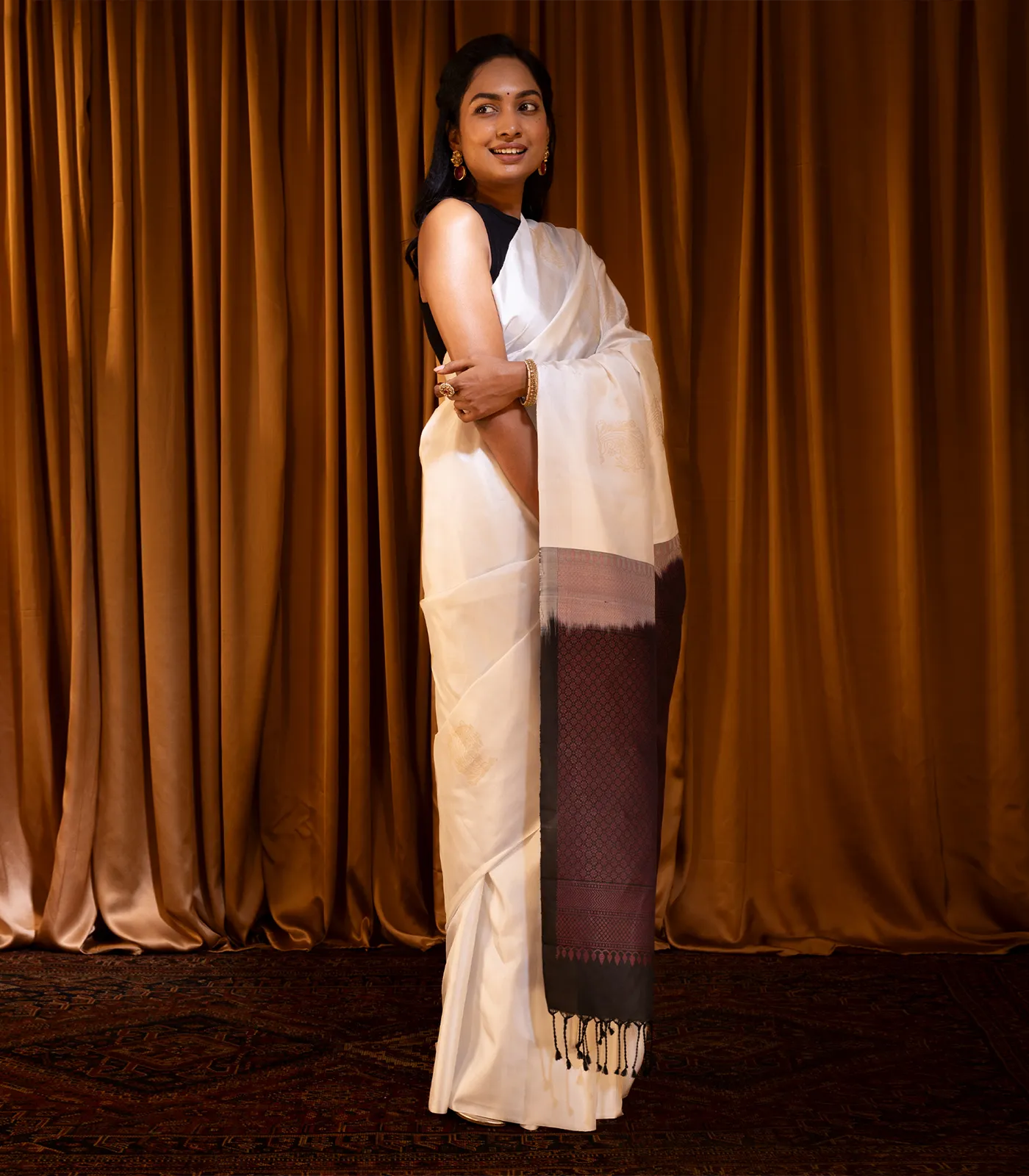 White Handloom Soft Silk Saree With Floral Buttas-White