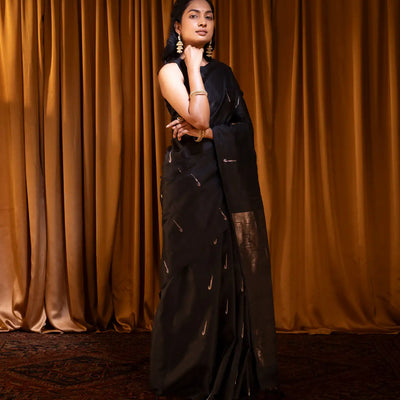 Black Handloom Soft Silk Saree With Munia Buttas-Black