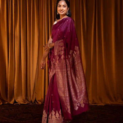 Magenta Handloom Soft Silk Saree With Floral Buttas-Magenta