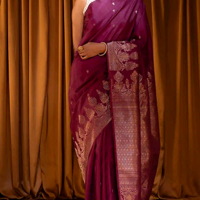 Magenta Handloom Soft Silk Saree With Floral Buttas-Magenta