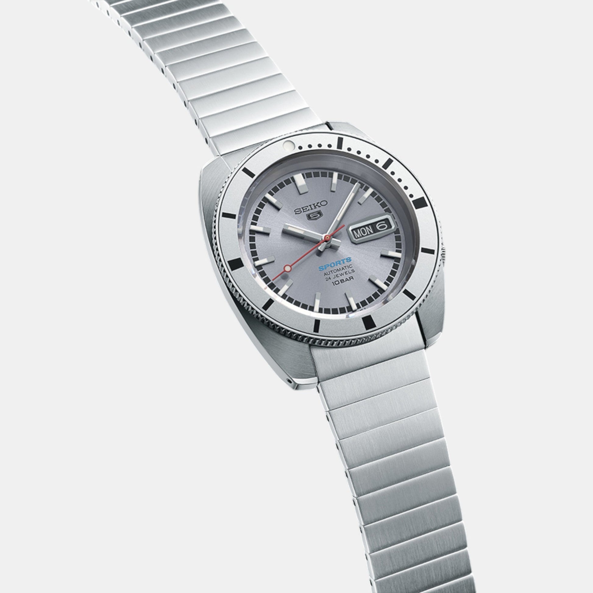 5 Sports Men Automatic Grey Dial Analog Stainless Steel Watch SRPL03K1