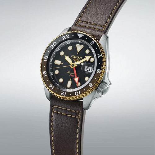 Seiko 5 Sports SKX GMT in Mocha Black Dial Men 42.5mm SSK036K1