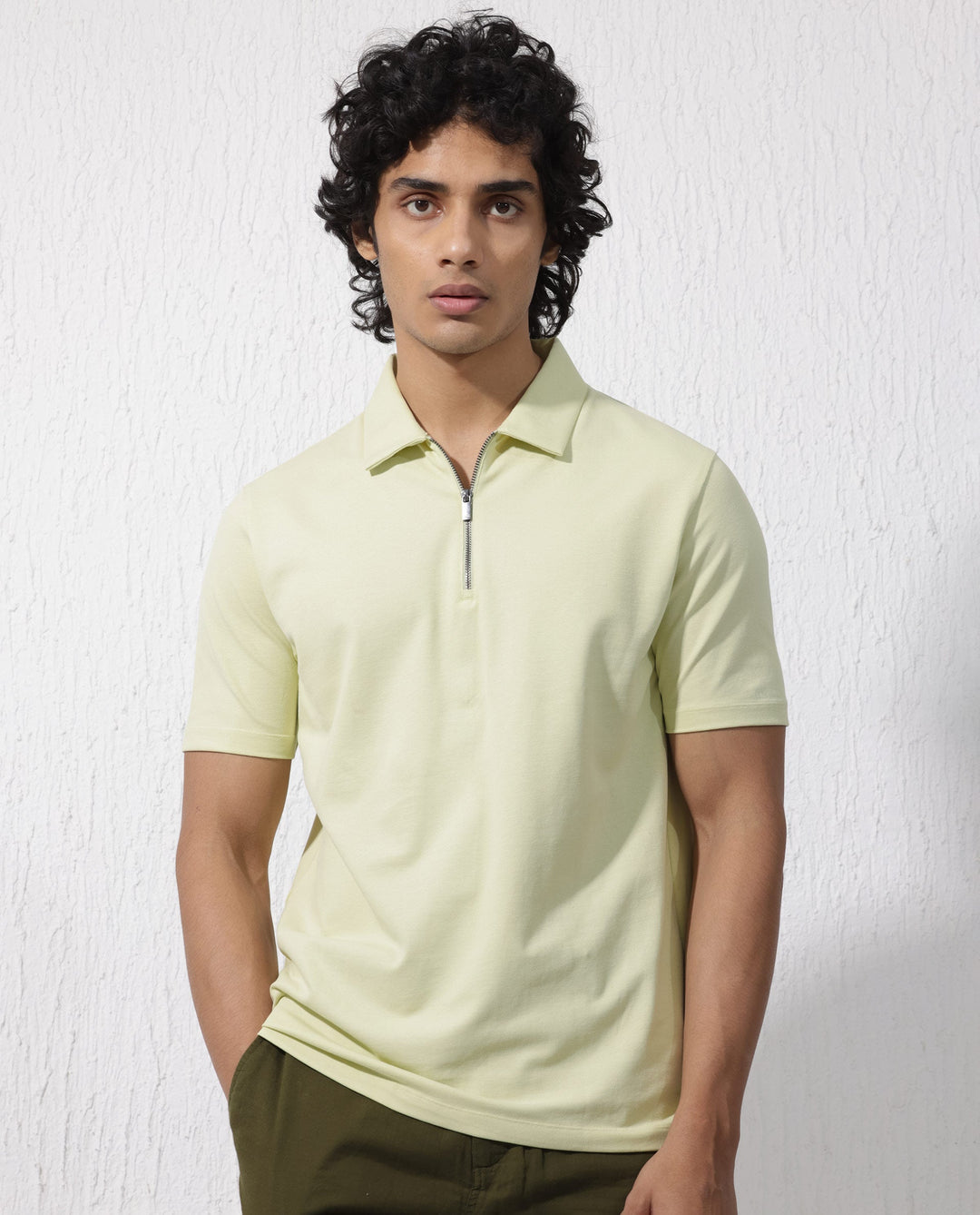 Rare Rabbit Mens Stan-2 Pastel Green Short Sleeve Solid Zipper Closure Polo T-Shirt