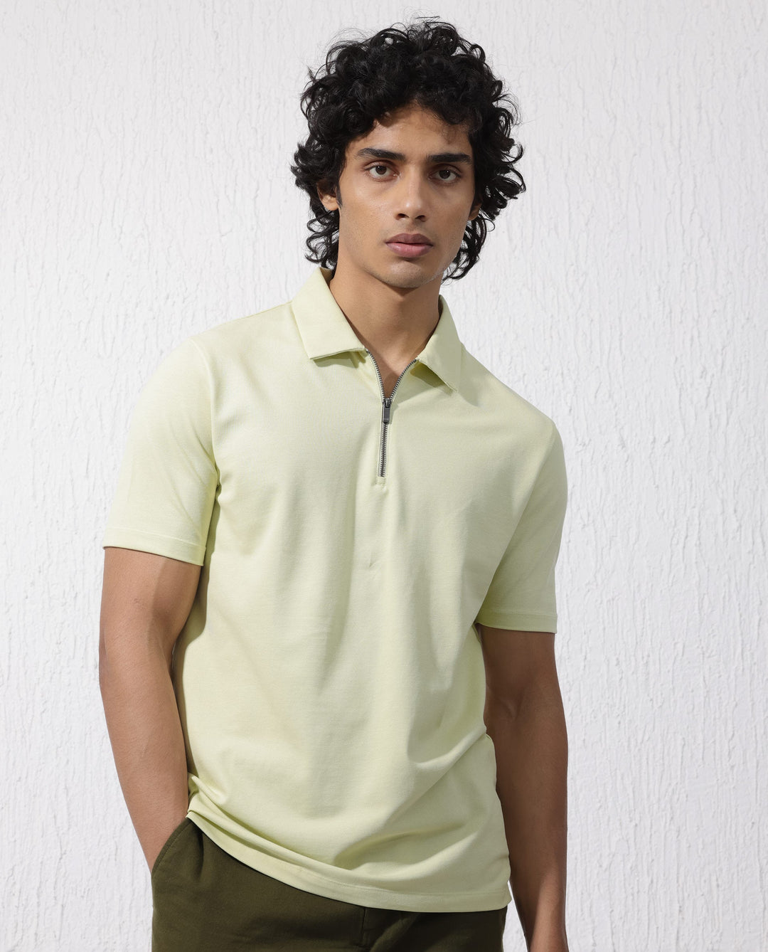 Rare Rabbit Mens Stan-2 Pastel Green Short Sleeve Solid Zipper Closure Polo T-Shirt