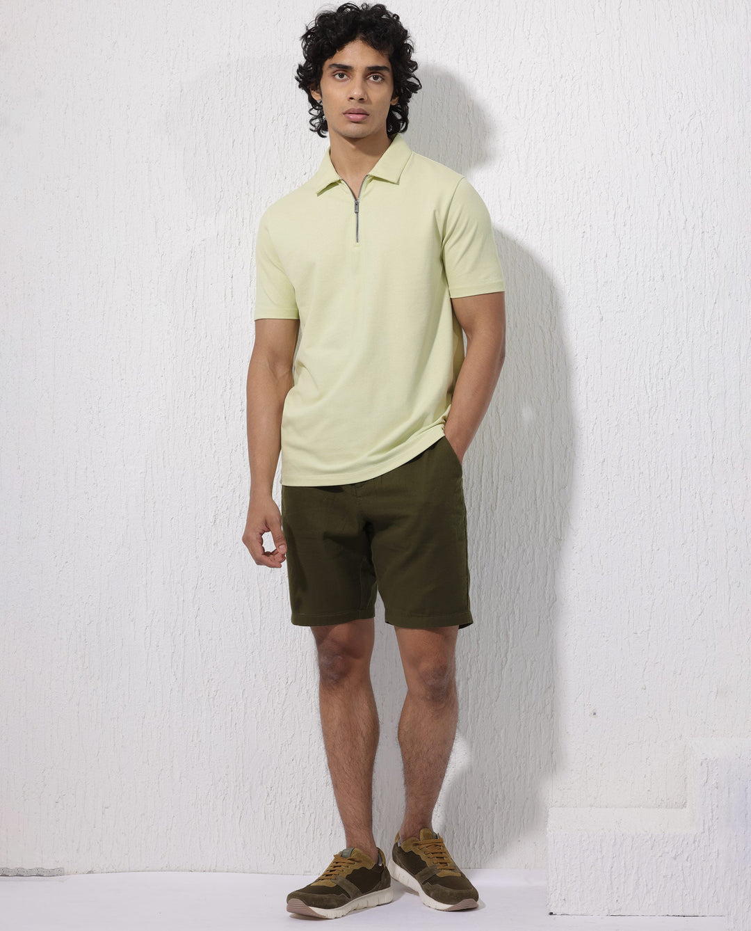 Rare Rabbit Mens Stan-2 Pastel Green Short Sleeve Solid Zipper Closure Polo T-Shirt