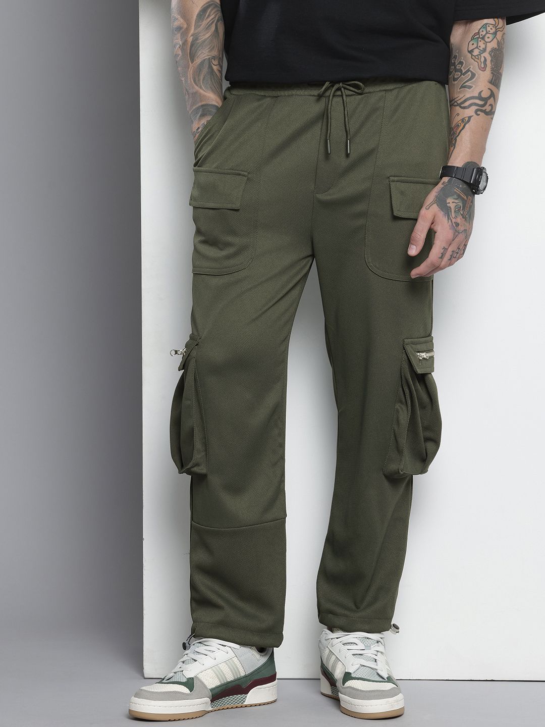 Men's Olive Relaxed Fit Textured Wide Leg Cargo Joggers