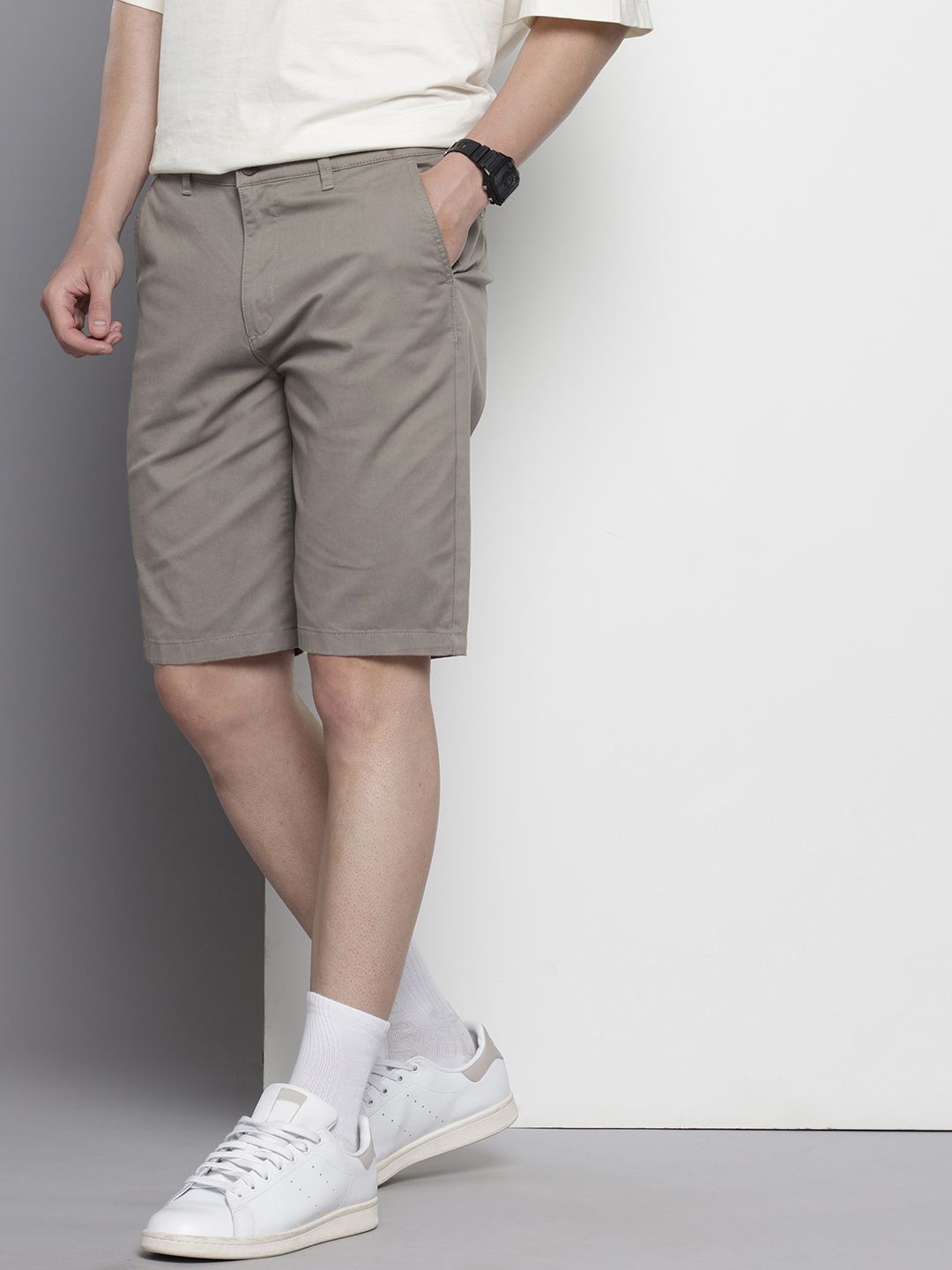 Men's Grey Regular Fit Solid Chino Shorts