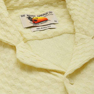 Men's Yellow Relaxed Fit Solid Resort Wear Shirt