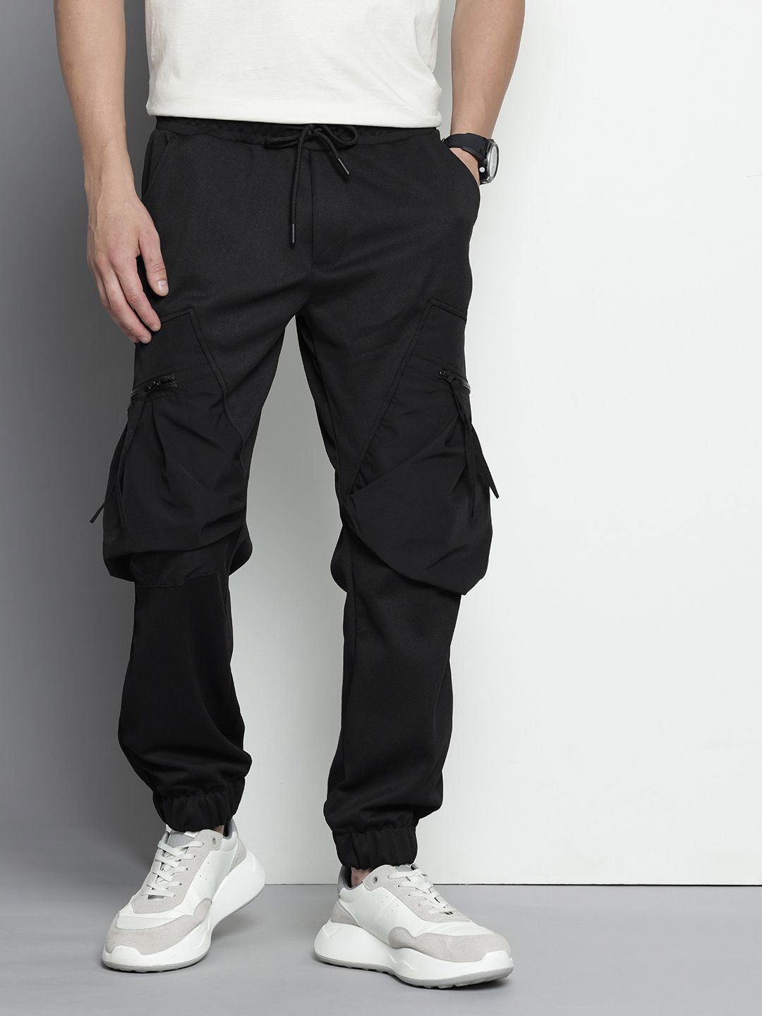 Men's Black Relaxed Fit Textured Cargo Joggers