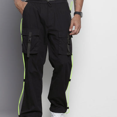 Men's Black Relaxed Fit Solid Utility Cargo Jogger