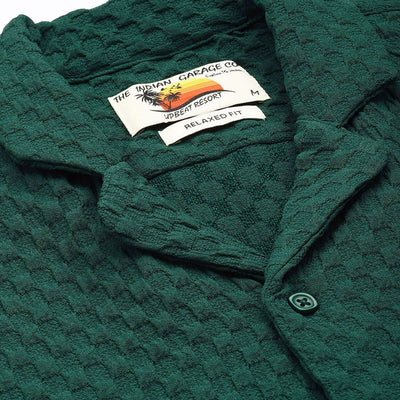 Men's Green Relaxed Fit Solid Resort Wear Shirt