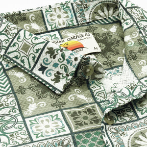Men's Green Regular Fit Indie Print Resort Wear Shirt