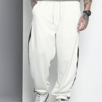 Men's White Relaxed Fit Textured Baggy Joggers