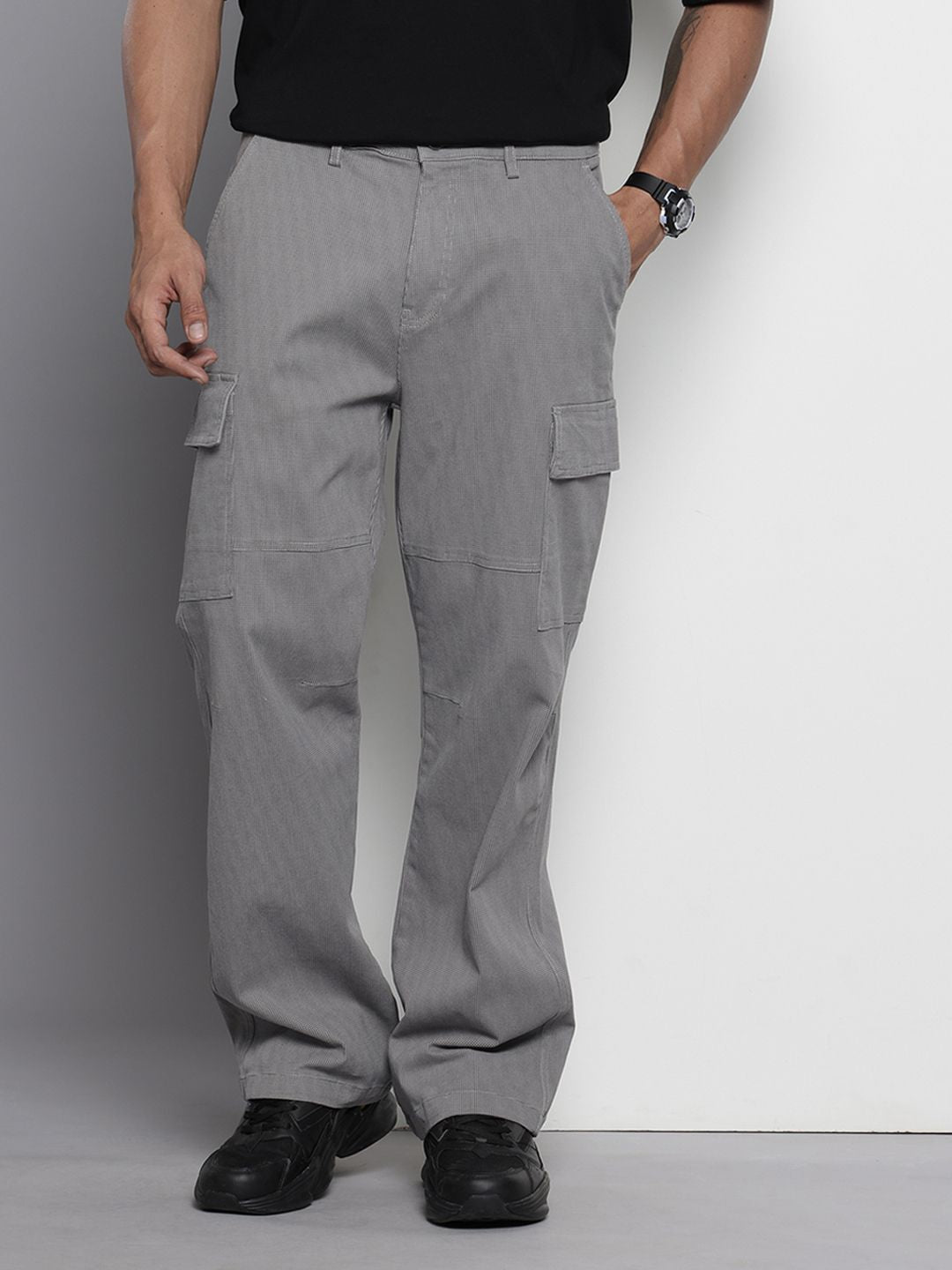 Men's Grey Relaxed Fit Geometric Print Cargos