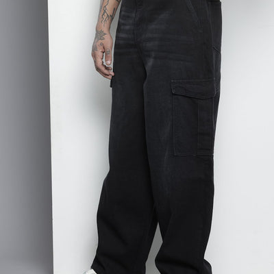 Men's Black Relaxed Fit Solid Cargo Jeans