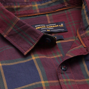 Men's Red Slim Fit Checked Casual Shirt