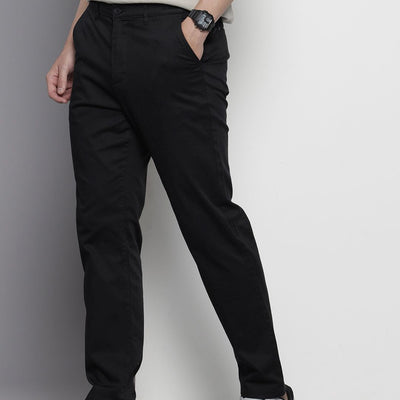 Men's Black Regular Fit Solid Chinos