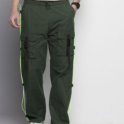 Men's Green Relaxed Fit Solid Utility Cargo Jogger