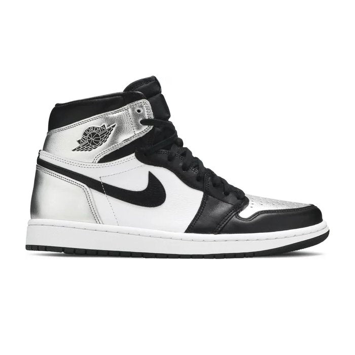Wmns Air Jordan 1 Retro High OG Silver Toe