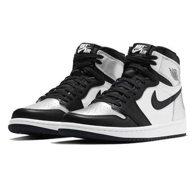 Wmns Air Jordan 1 Retro High OG Silver Toe