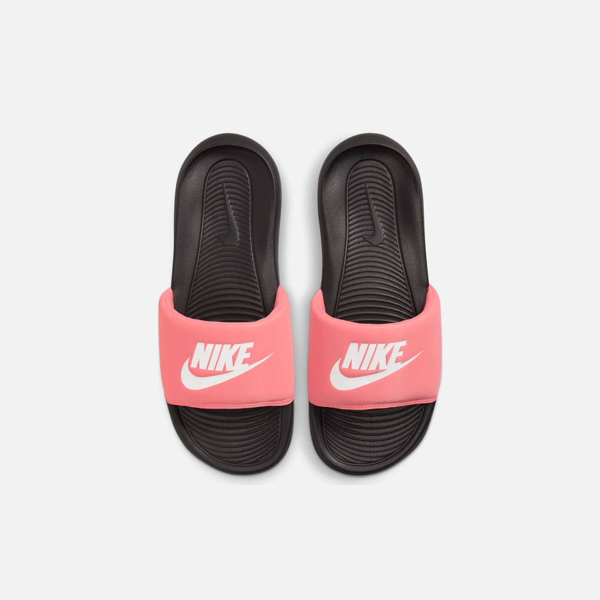 Nike | VICTORI ONE SLIDES SALT PINK
