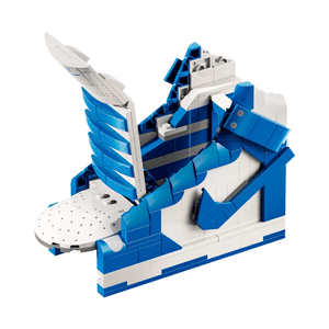 Nike Dunk x LEGO® Set Sneaker-Building Kit with Exclusive Minifigure