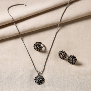 Antique Silver Finish Oxidised Brass Base Stone Work Necklace Set with Ring