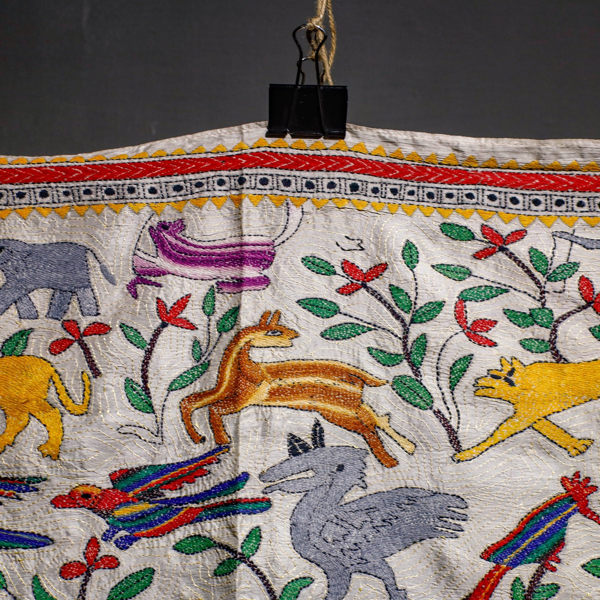 Bengal Kantha Hand Embroidery Tussar Silk Wall Hanging (37 x 44 in) 19