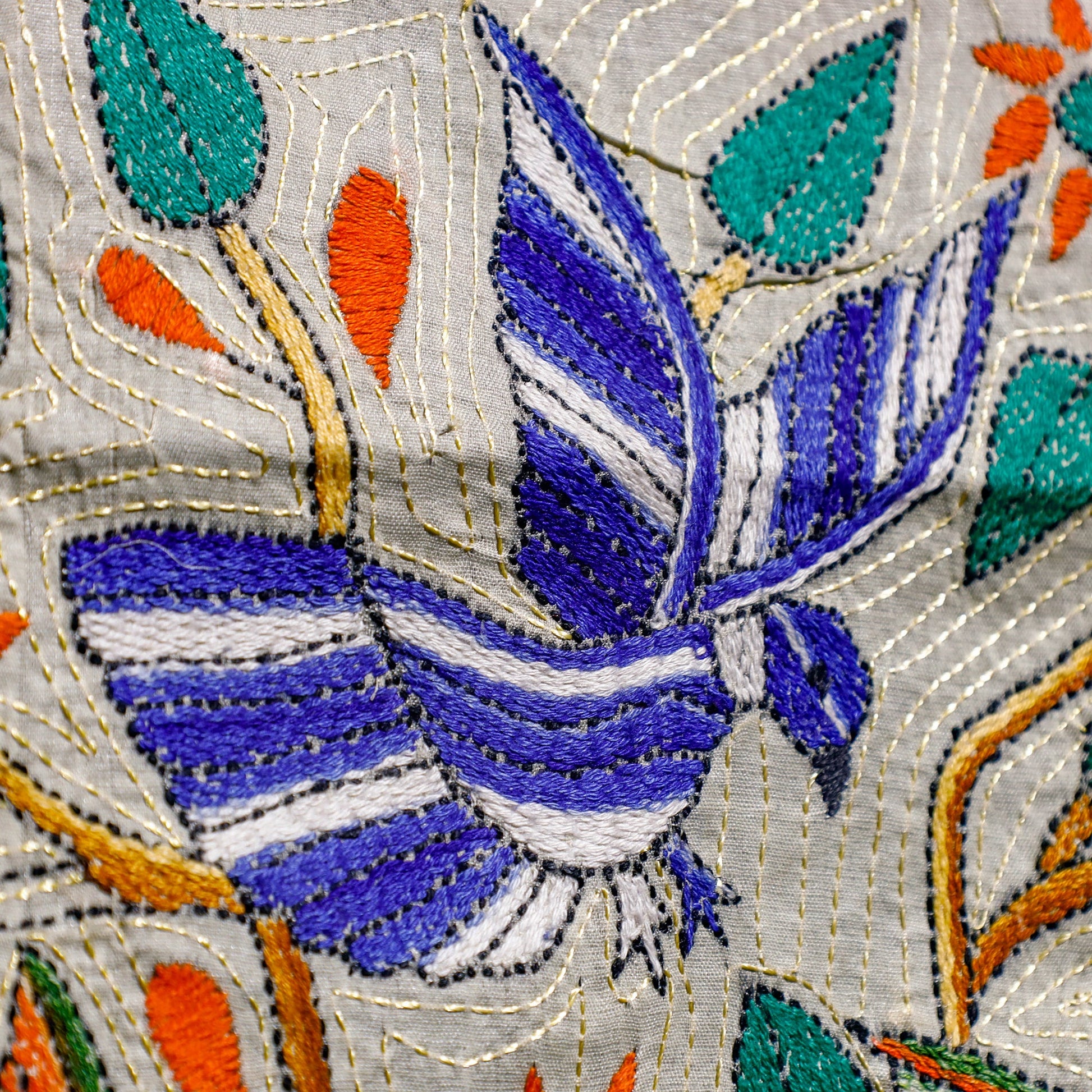 Bengal Kantha Hand Embroidery Cotton Wall Hanging (17 x 17 in) 17