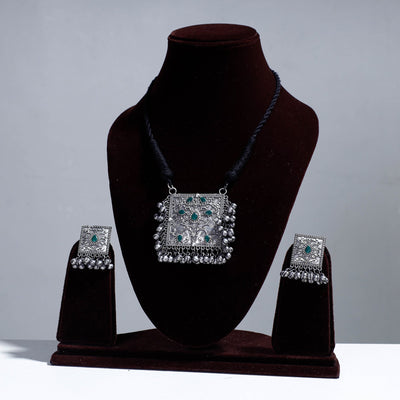 Antique Silver Finish Oxidised Brass Base Stone Work Necklace Set