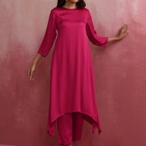 trueBrowns Magenta Highlow Modal Kurta Set
