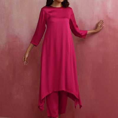 trueBrowns Magenta Highlow Modal Kurta Set