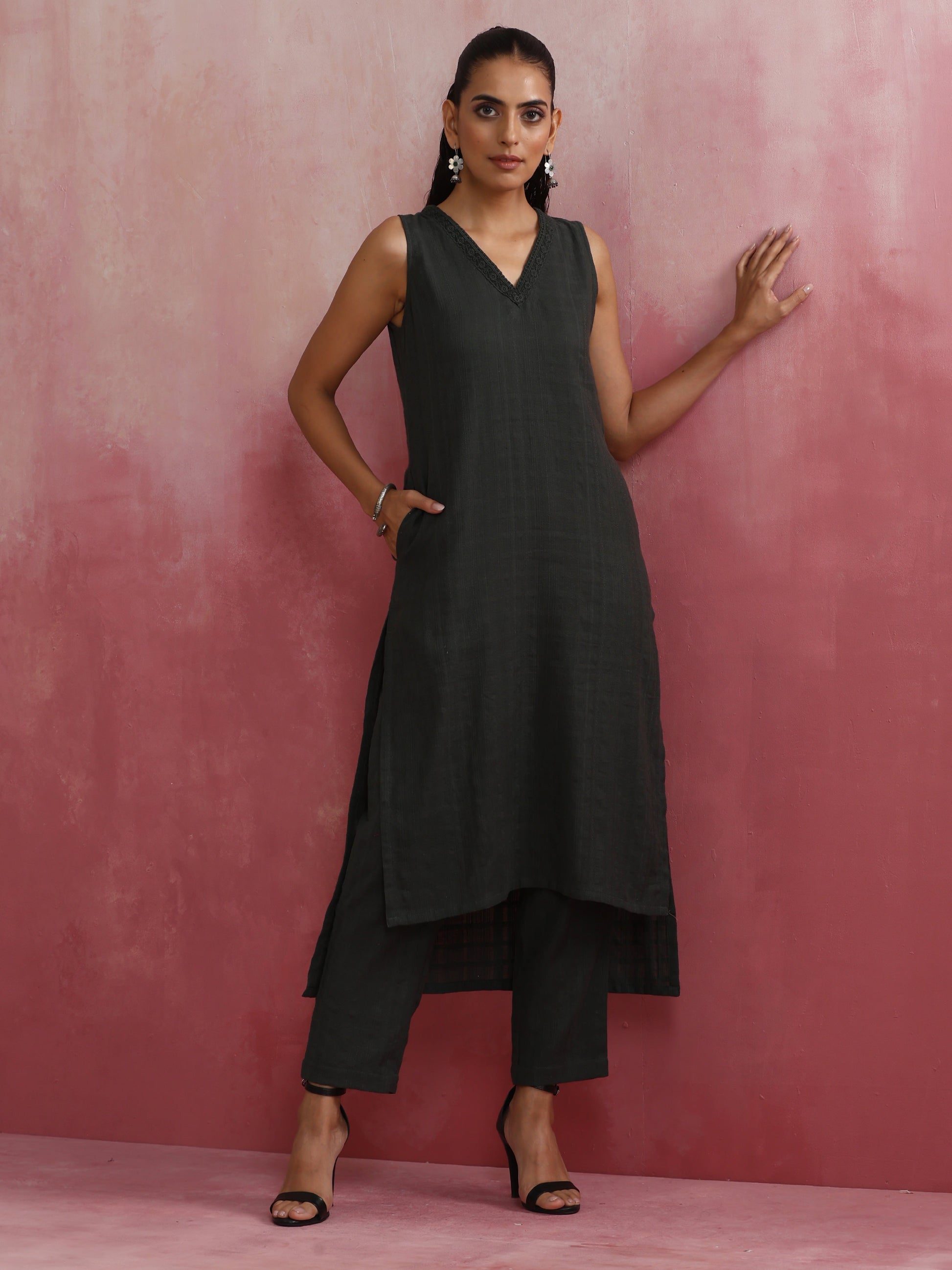 trueBrowns Dark Olive Green Cotton Dobby Kurta Set