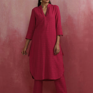 trueBrowns Magenta Cotton Dobby Kurta Set