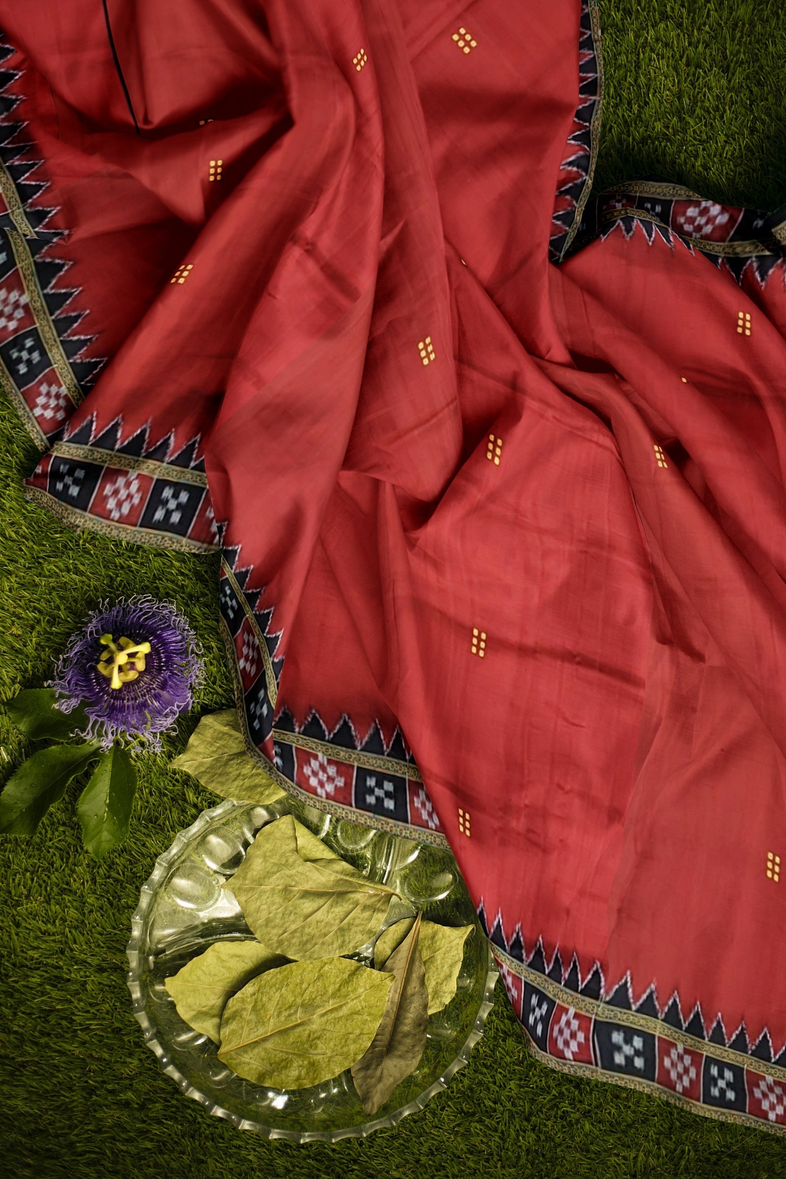 Red Single Border Pasapali Khandua Pata Silk Saree