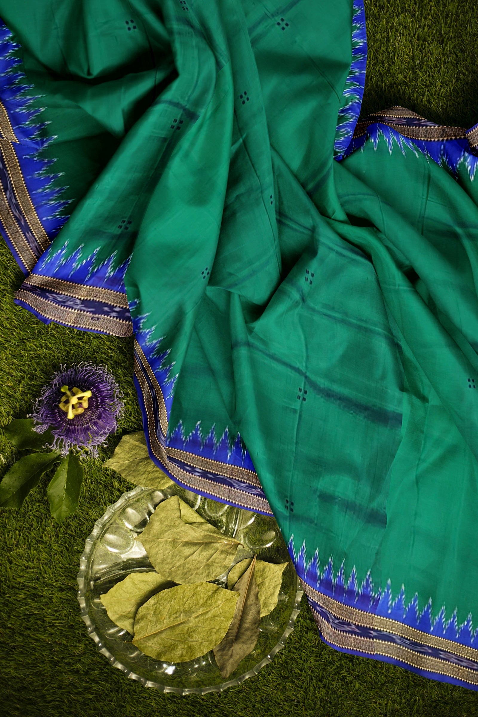 Deep Green Butta Design Odisha Ikat Khandua Silk Saree(Pre-Order)