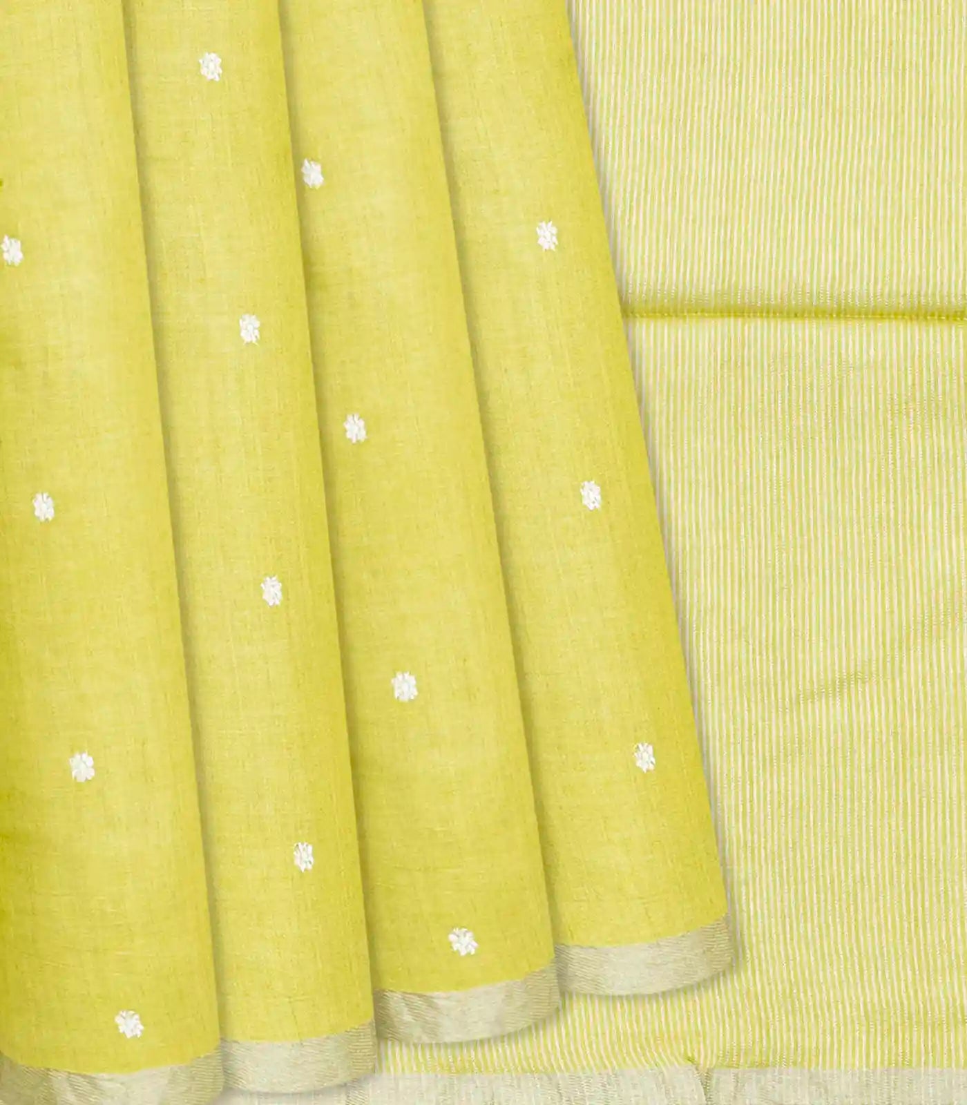 Green Handloom Munga Tussar Silk Saree With Kamalam Motifs-Green