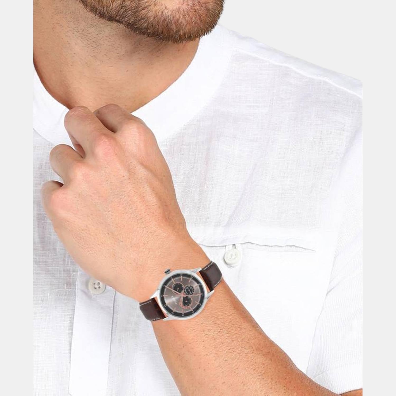 Fashion Men Quartz Grey Dial Chronograph Leather Watch TW000T309