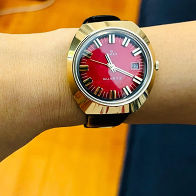 Timex Q Timex Men 1972 Reissue Burgundy Tonneau Dial Analog Watch 39mm TW2V25400U9