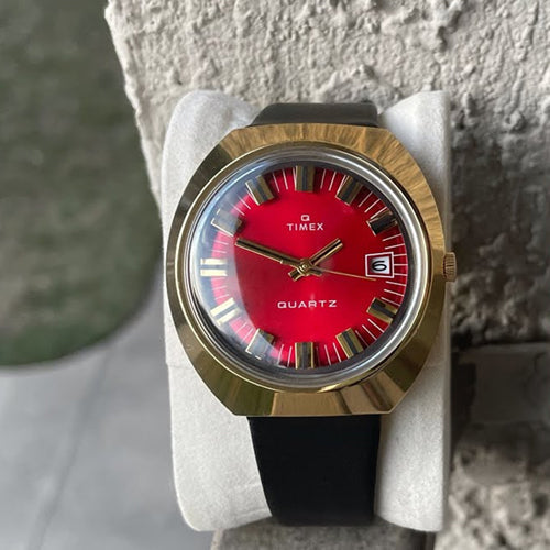 Timex Q Timex Men 1972 Reissue Burgundy Tonneau Dial Analog Watch 39mm TW2V25400U9