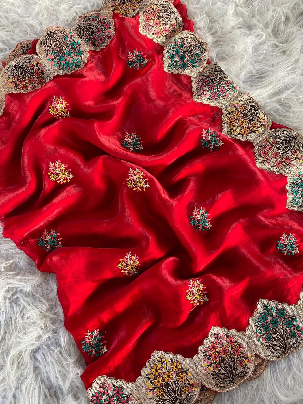 Epiphany Red Embroidery Work Fendy Silk Saree With Magnetic Blouse Piece