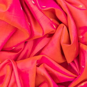 Peach Handloom Uppada Silk Saree With Droplet Motifs-Peach