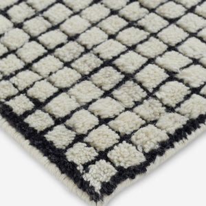 Uma Hand-Knotted Wool Rug