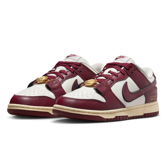 Wmns Dunk Low SE Sisterhood - Team Red