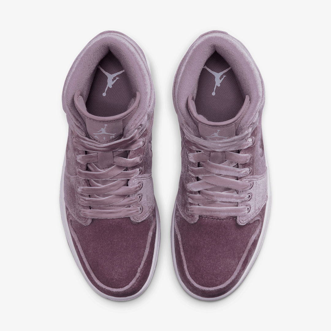 Jordan | AIR JORDAN 1 MID SE  { WHITE/PURPLE SMOKE